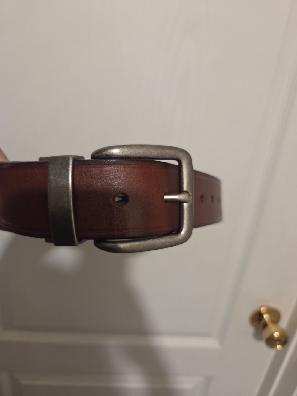 Levi's Men's Chestnut Brown Leather Belt with Brushed Metal Buckle